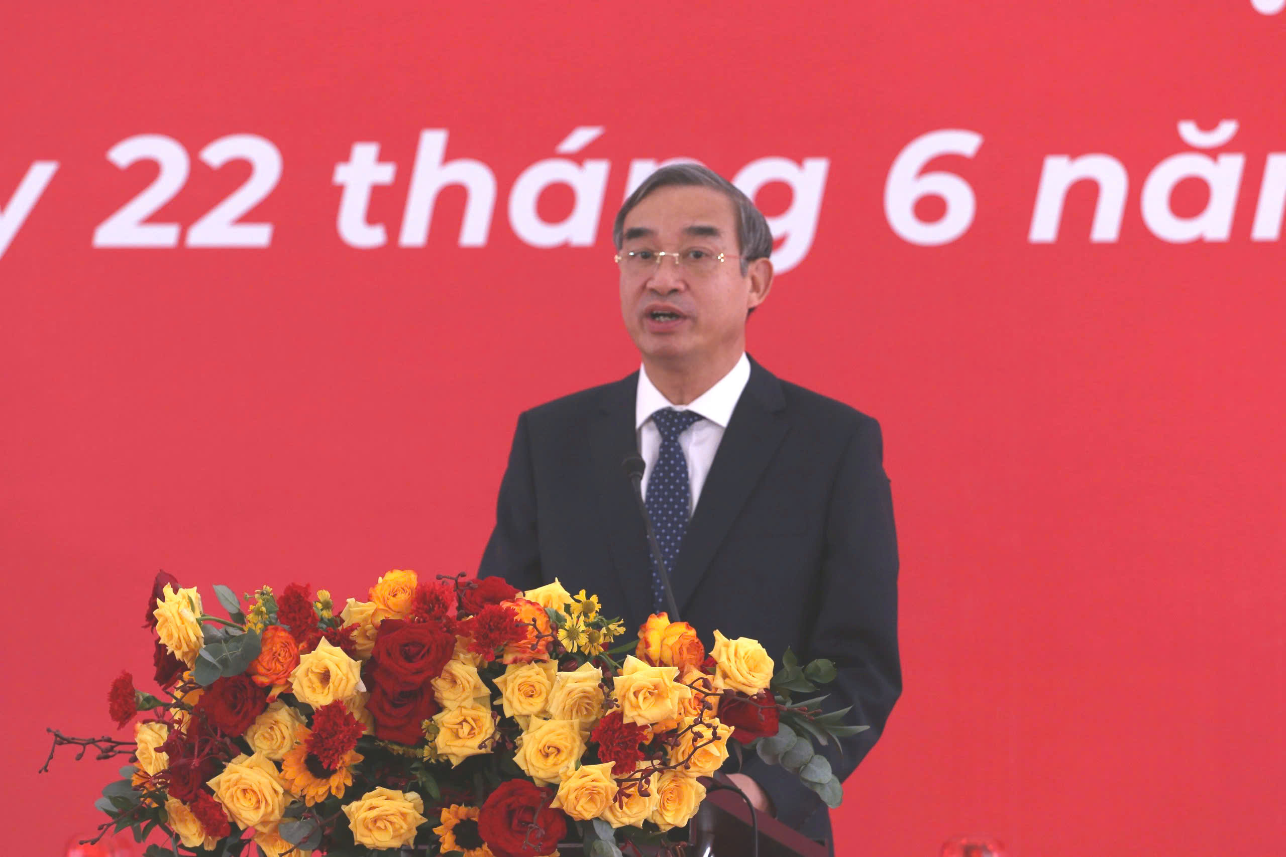 Chủ tịch UBND TP Đà Nẵng Lê Trung Chinh phát biểu tại lễ khởi công dự án Làng Vân
